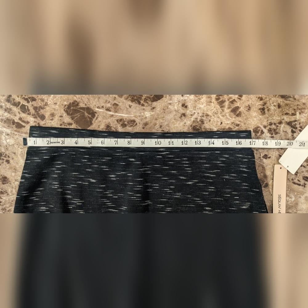 5/$25 Sequin Heart Skirt - Picture 5 of 7